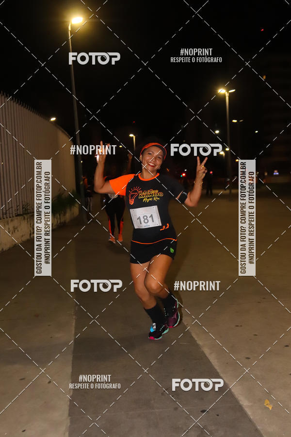 Buy your photos of the eventLuz do Mundo Night Run on Fotop