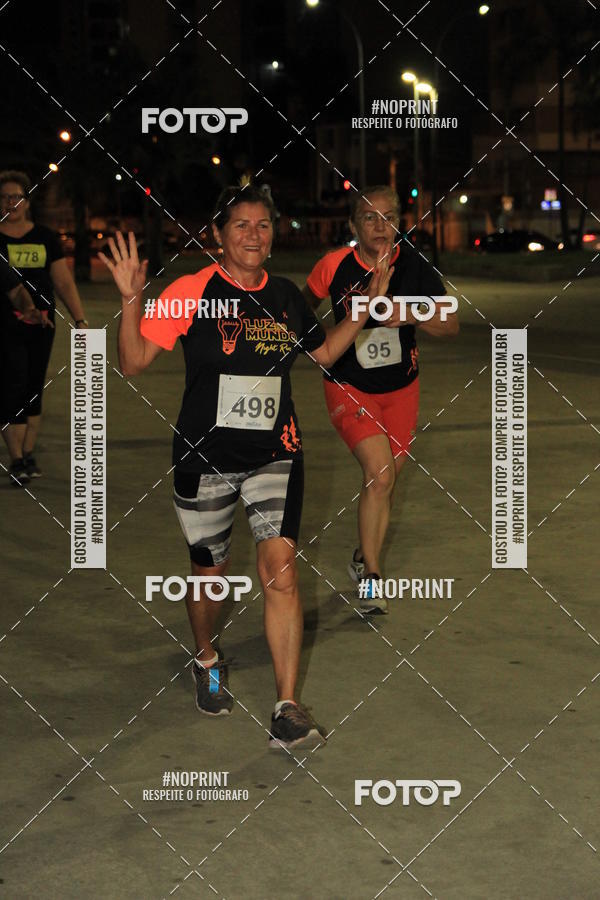 Buy your photos of the eventLuz do Mundo Night Run on Fotop