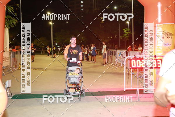 Buy your photos of the eventLuz do Mundo Night Run on Fotop