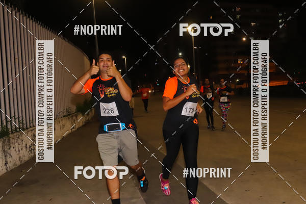 Buy your photos of the eventLuz do Mundo Night Run on Fotop