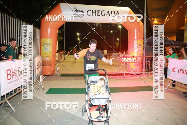 Buy your photos of the eventLuz do Mundo Night Run on Fotop