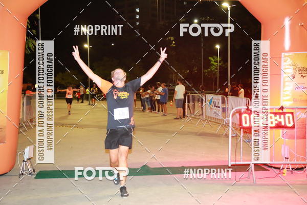 Buy your photos of the eventLuz do Mundo Night Run on Fotop