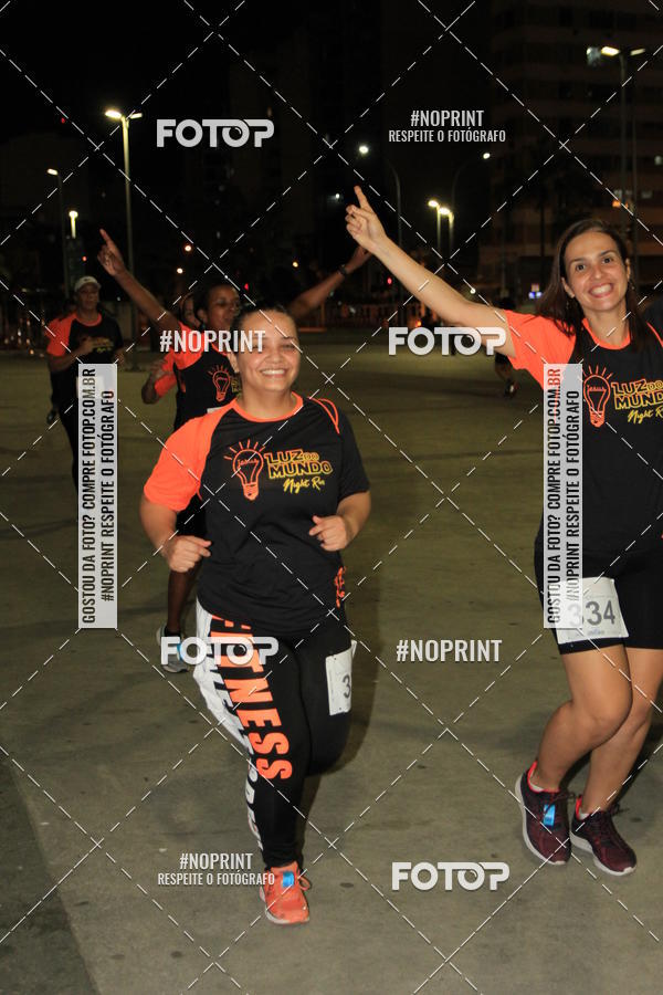 Buy your photos of the eventLuz do Mundo Night Run on Fotop
