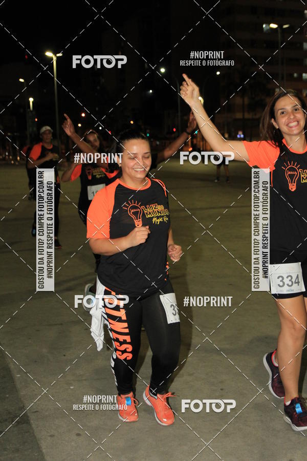 Buy your photos of the eventLuz do Mundo Night Run on Fotop