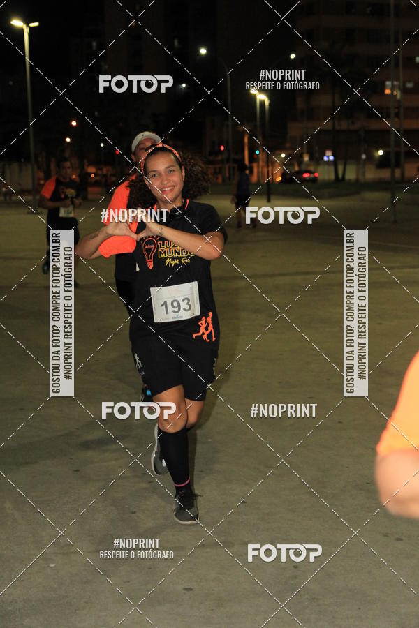 Buy your photos of the eventLuz do Mundo Night Run on Fotop