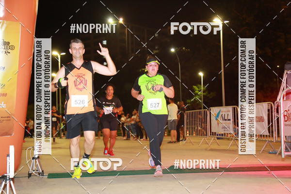 Buy your photos of the eventLuz do Mundo Night Run on Fotop