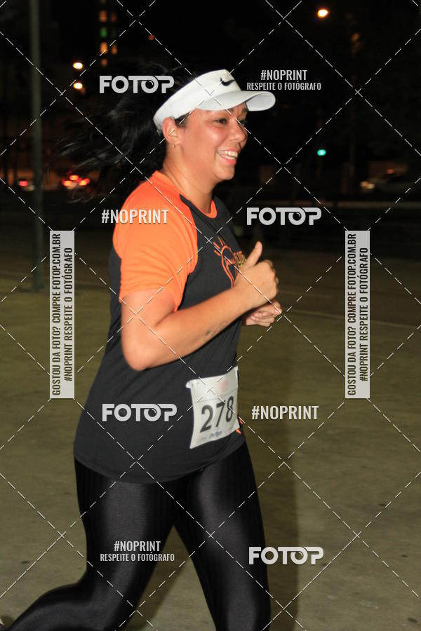 Buy your photos of the eventLuz do Mundo Night Run on Fotop