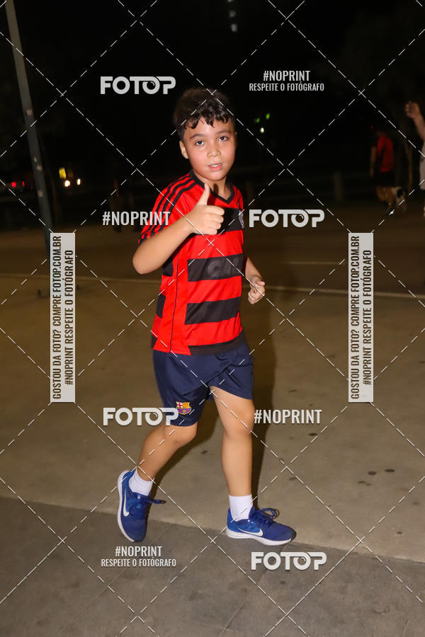 Buy your photos of the eventLuz do Mundo Night Run on Fotop