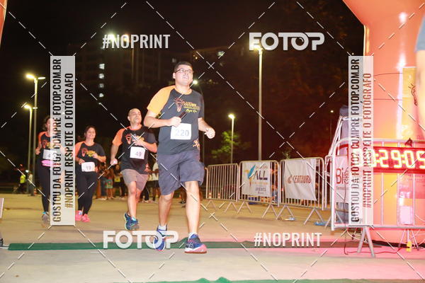 Buy your photos of the eventLuz do Mundo Night Run on Fotop