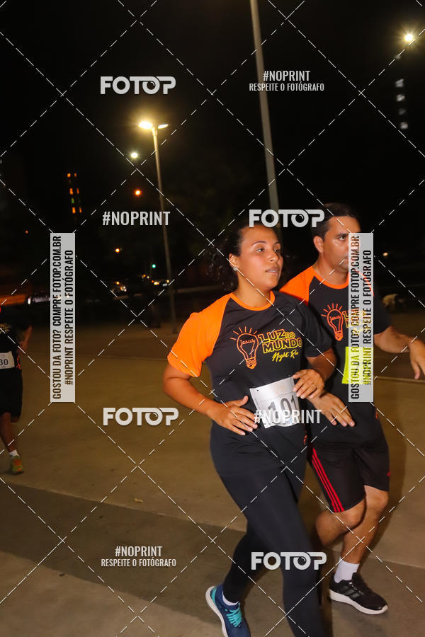 Buy your photos of the eventLuz do Mundo Night Run on Fotop