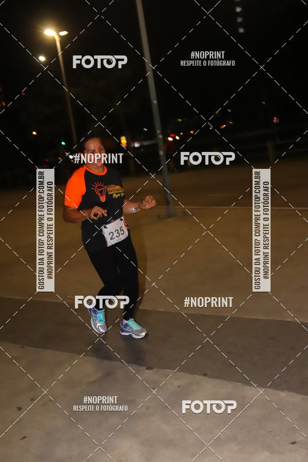 Buy your photos of the eventLuz do Mundo Night Run on Fotop