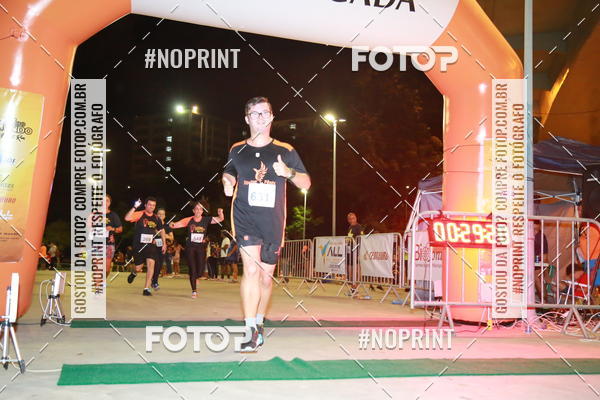 Buy your photos of the eventLuz do Mundo Night Run on Fotop