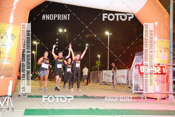 Buy your photos of the eventLuz do Mundo Night Run on Fotop