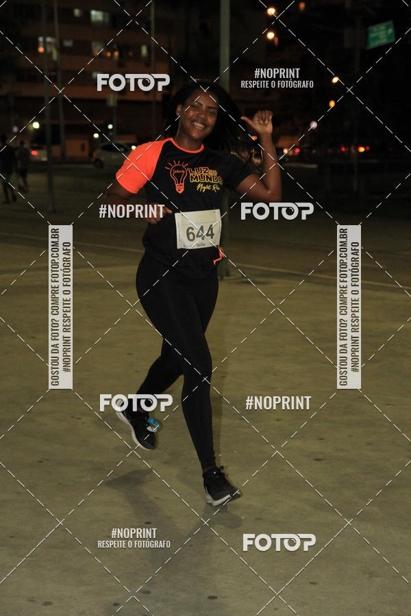 Buy your photos of the eventLuz do Mundo Night Run on Fotop