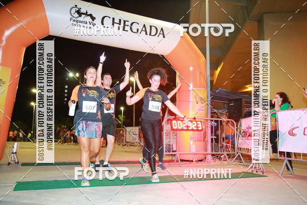 Buy your photos of the eventLuz do Mundo Night Run on Fotop