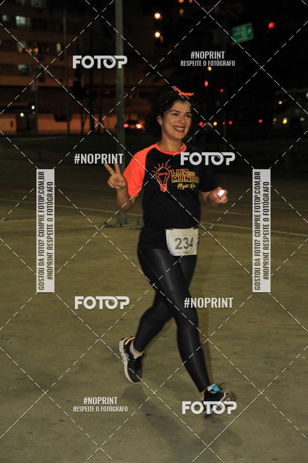 Buy your photos of the eventLuz do Mundo Night Run on Fotop