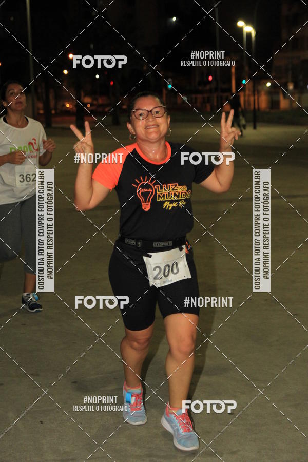 Buy your photos of the eventLuz do Mundo Night Run on Fotop