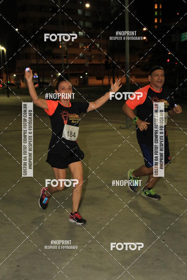 Buy your photos of the eventLuz do Mundo Night Run on Fotop