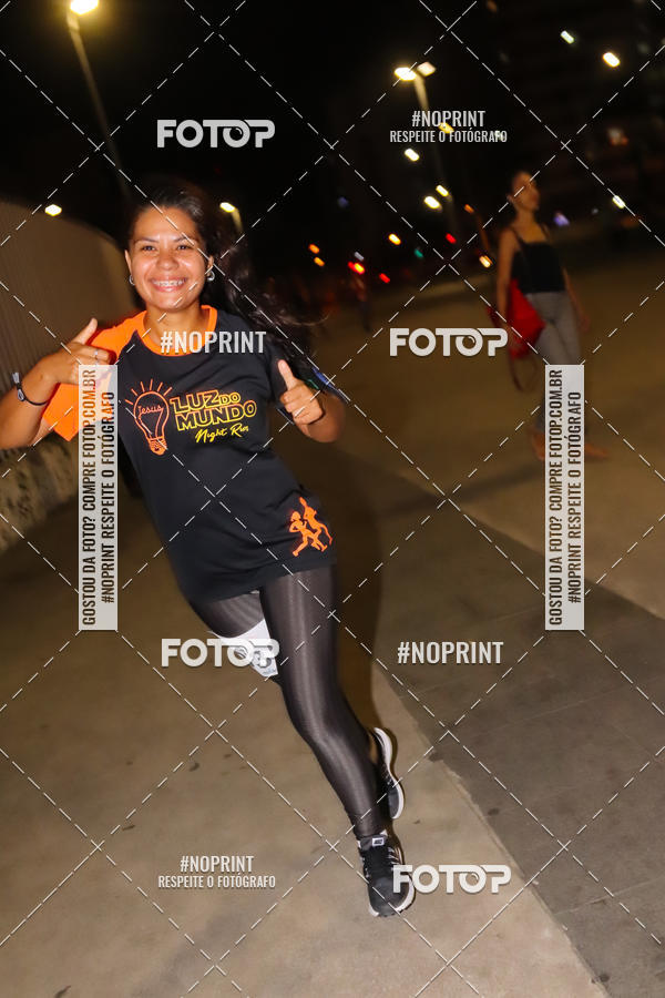 Buy your photos of the eventLuz do Mundo Night Run on Fotop