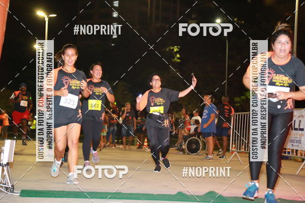 Buy your photos of the eventLuz do Mundo Night Run on Fotop