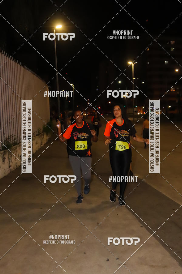 Buy your photos of the eventLuz do Mundo Night Run on Fotop