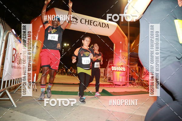 Buy your photos of the eventLuz do Mundo Night Run on Fotop