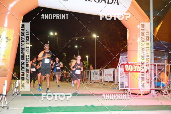 Buy your photos of the eventLuz do Mundo Night Run on Fotop