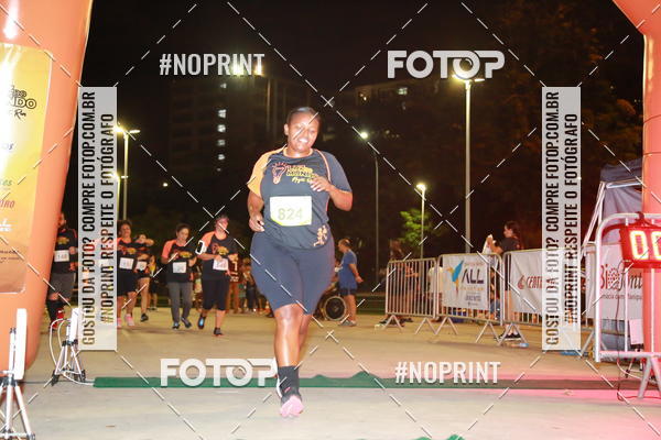 Buy your photos of the eventLuz do Mundo Night Run on Fotop