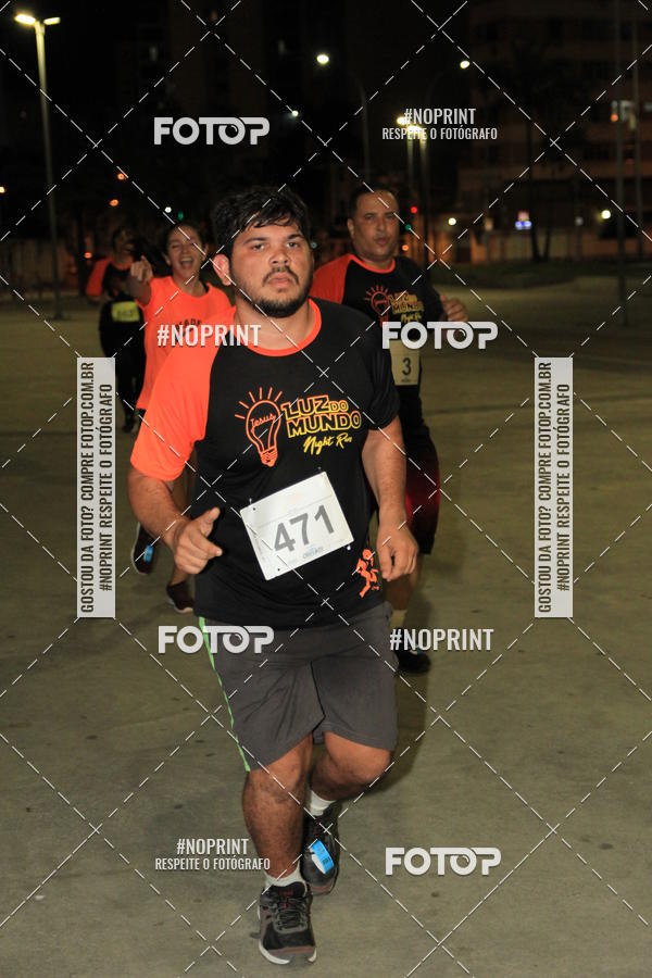 Buy your photos of the eventLuz do Mundo Night Run on Fotop