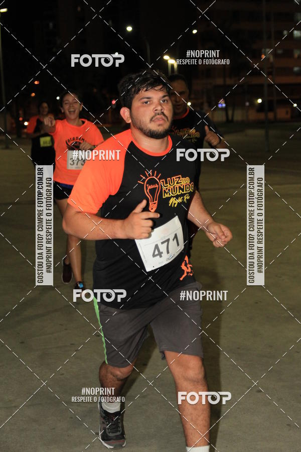 Buy your photos of the eventLuz do Mundo Night Run on Fotop