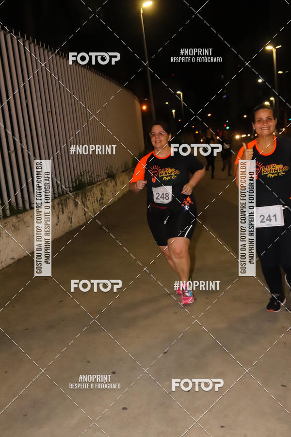 Buy your photos of the eventLuz do Mundo Night Run on Fotop