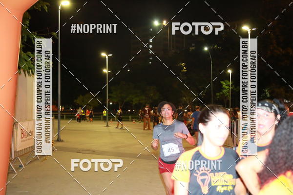 Buy your photos of the eventLuz do Mundo Night Run on Fotop