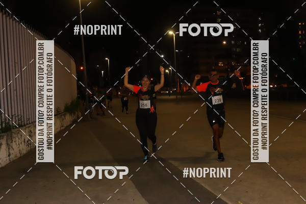 Buy your photos of the eventLuz do Mundo Night Run on Fotop