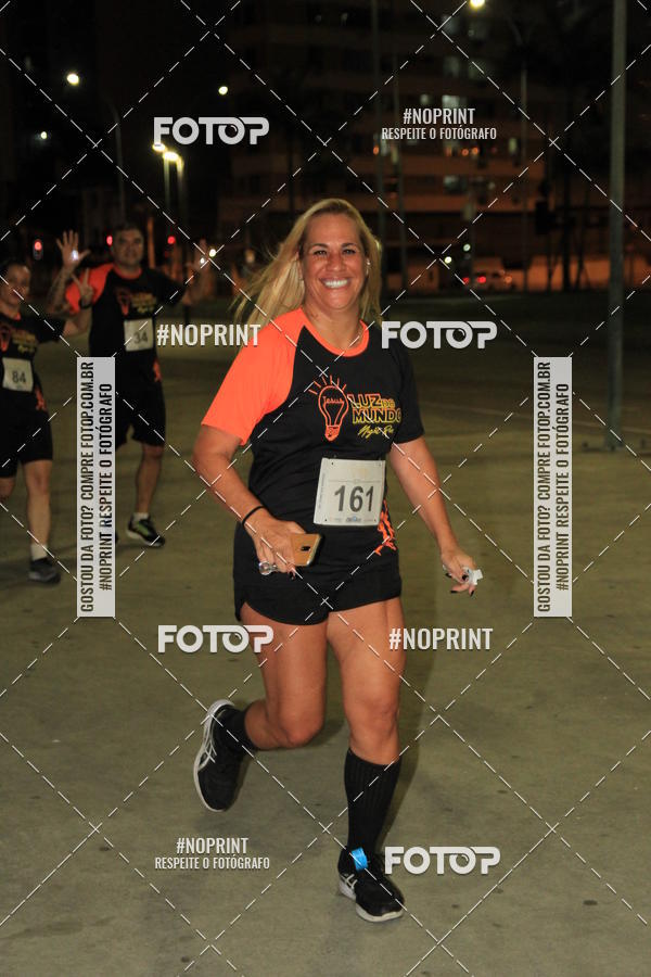 Buy your photos of the eventLuz do Mundo Night Run on Fotop