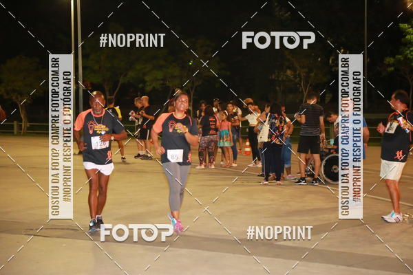 Buy your photos of the eventLuz do Mundo Night Run on Fotop