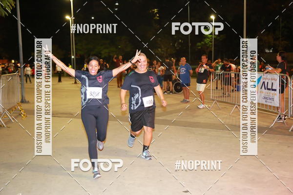 Buy your photos of the eventLuz do Mundo Night Run on Fotop