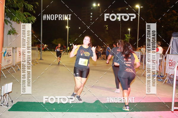 Buy your photos of the eventLuz do Mundo Night Run on Fotop