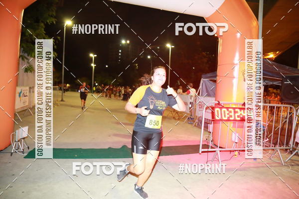 Buy your photos of the eventLuz do Mundo Night Run on Fotop