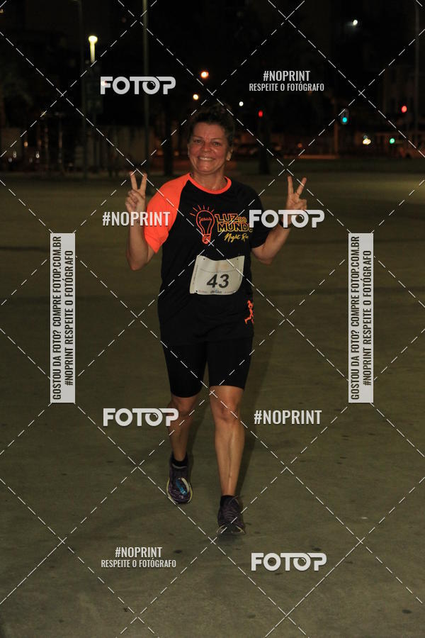 Buy your photos of the eventLuz do Mundo Night Run on Fotop