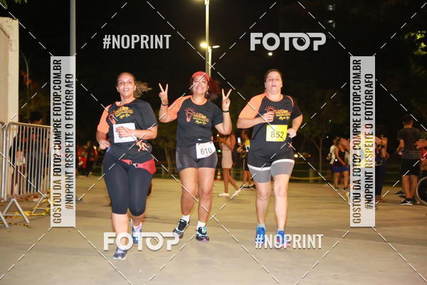 Buy your photos of the eventLuz do Mundo Night Run on Fotop