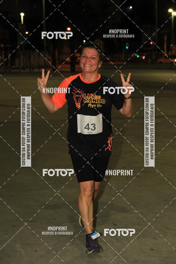 Buy your photos of the eventLuz do Mundo Night Run on Fotop