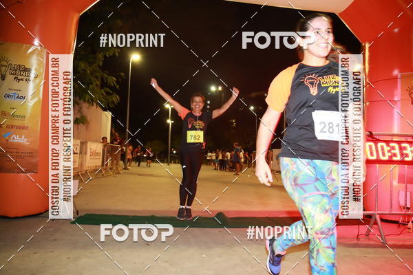 Buy your photos of the eventLuz do Mundo Night Run on Fotop