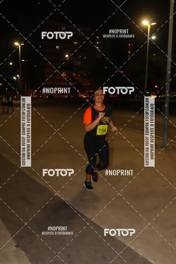 Buy your photos of the eventLuz do Mundo Night Run on Fotop