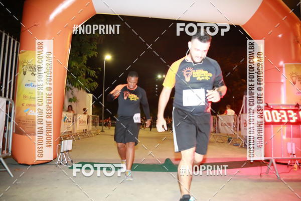 Buy your photos of the eventLuz do Mundo Night Run on Fotop