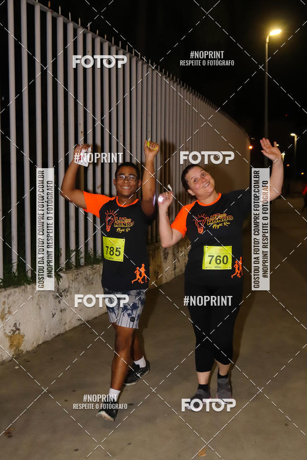 Buy your photos of the eventLuz do Mundo Night Run on Fotop