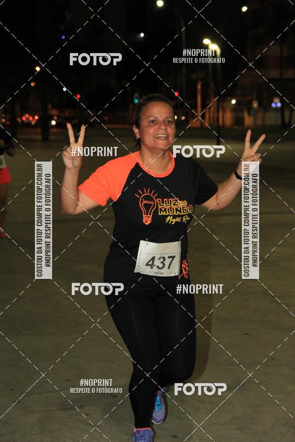Buy your photos of the eventLuz do Mundo Night Run on Fotop