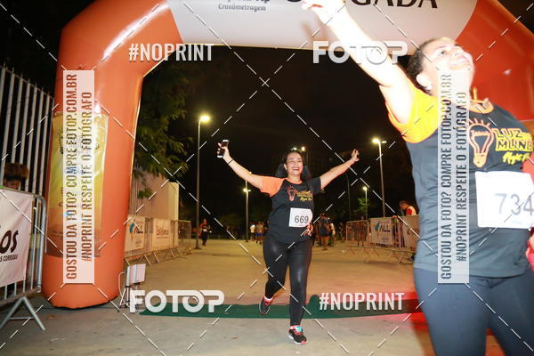 Buy your photos of the eventLuz do Mundo Night Run on Fotop