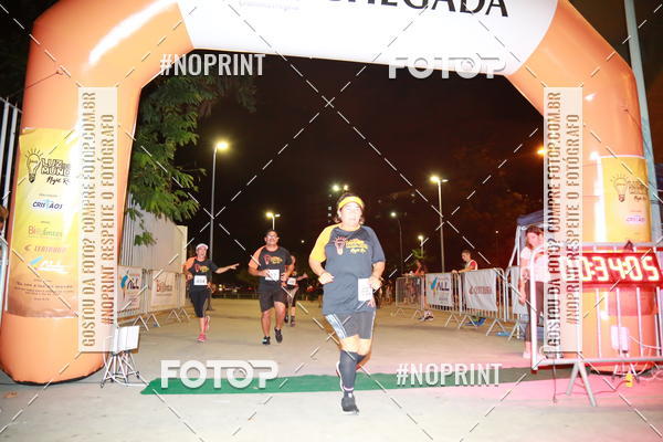 Buy your photos of the eventLuz do Mundo Night Run on Fotop