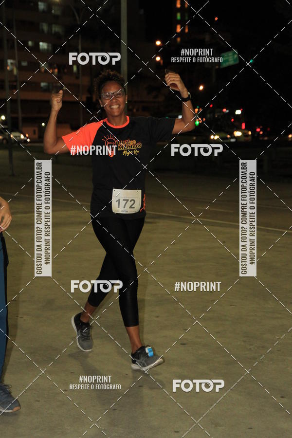 Buy your photos of the eventLuz do Mundo Night Run on Fotop