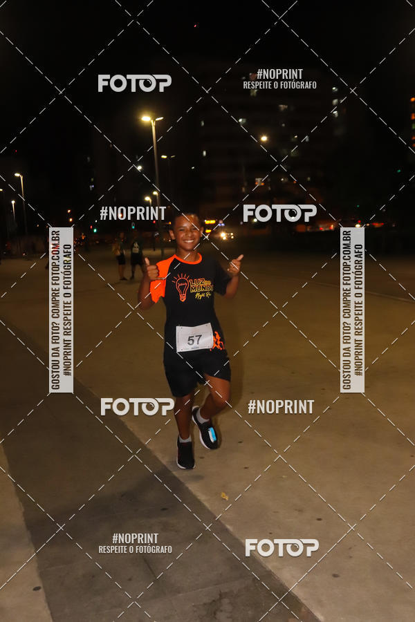 Buy your photos of the eventLuz do Mundo Night Run on Fotop